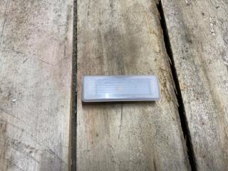 Запчасть плафон салонный BMW 5