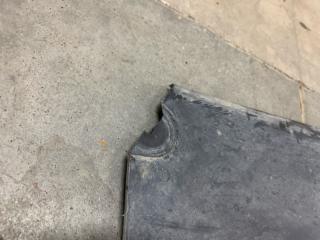 Защита днища кузова Free