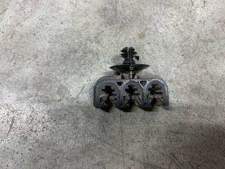 Запчасть кронштейны сопутствующие товары BMW 320i 2021