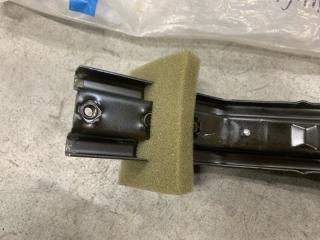 Кронштейны сопутствующие товары 960