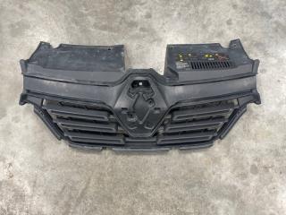 Решетка радиатора Renault Logan 2