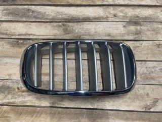 Решетка радиатора правая BMW X5