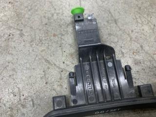 Кнопка Skoda Octavia A7 1.6 CWV Кнопка Skoda Octavia A7 1.6 CWV