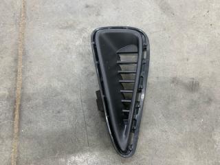 Решетка бампера левая Toyota Camry