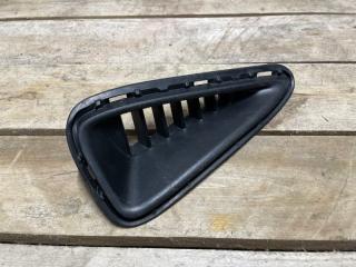 Запчасть решетка бампера передняя левая Toyota Camry