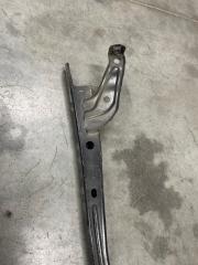 Кронштейн замка капота Toyota Camry V50 Кронштейн замка капота Toyota Camry V50