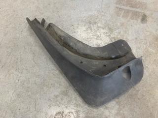 Запчасть брызговик передний левый Ford Kuga