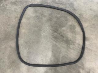 Уплотнитель проема двери передний BMW 540I 2020