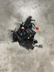 Фото запчасти блок предохранителей Volkswagen Tiguan 2019 Б/У запчасть Запчасть блок предохранителей Volkswagen Tiguan 2019