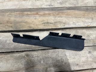 Запчасть брызговик передний левый Renault Kaptur