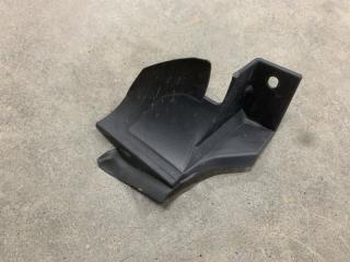 Фото запчасти молдинг лобового стекла правый Land Rover Range Rover Velar 2020 Б/У запчасть Запчасть молдинг лобового стекла правый Land Rover Range Rover Velar 2020