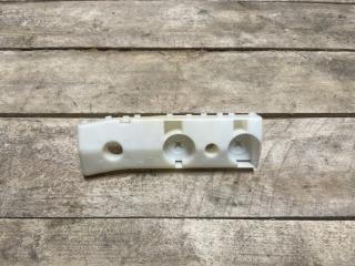 Запчасть кронштейн бампера задний левый Nissan X-Trail