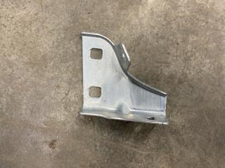 Фото запчасти кронштейны сопутствующие товары правые Land Rover Range Rover Velar 2020 Б/У запчасть Запчасть кронштейны сопутствующие товары правые Land Rover Range Rover Velar 2020