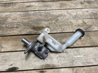 Главный тормозной цилиндр Nissan Juke