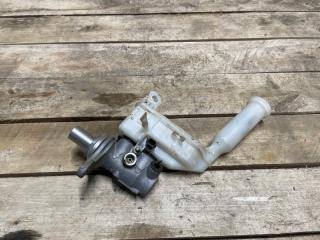 Главный тормозной цилиндр Nissan Juke