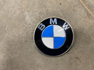 Эмблема задняя BMW 5