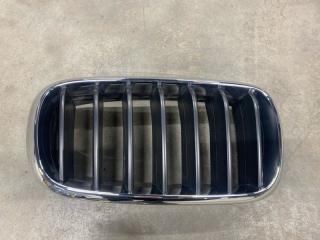 Решетка радиатора правая BMW X5