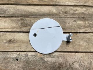 Запчасть лючок бензобака Ford Transit