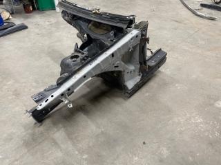 Четверть передний левый BMW 320i 2005 E90 N46 41147135610 Б/У