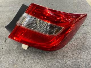 Фонарь наружный правый Toyota Camry 2014