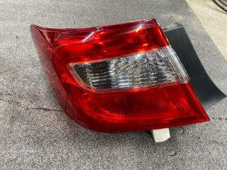 Фонарь наружный левый Toyota Camry 2014