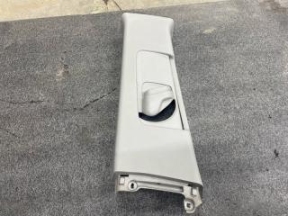 Запчасть накладка центральной стойки двери левая Toyota Camry 2014