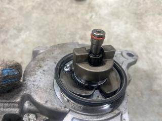 Вакуумный насос Land Cruiser Prado 150 1GD