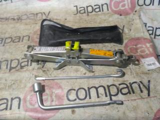 Запчасть домкрат Infiniti M 2010-2019