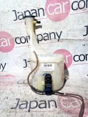 Запчасть бачок омывателя Toyota Yaris 1999-2005