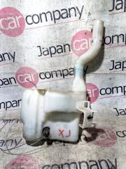 Запчасть бачок омывателя Jaguar XJ 2003