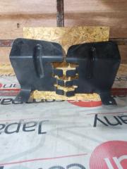 Запчасть защита радиатора Jaguar XJ 2008