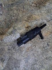 Запчасть насос омывателя фар Audi A6 C6 2006 4F AUK 3B7955681 Б/У Насос омывателя фар Audi A6 C6 2006 4F AUK 3B7955681 Б/У