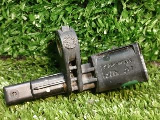 Запчасть датчик abs задний левый Audi Q3 2012