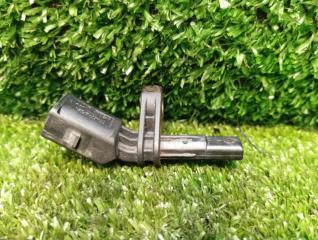 Запчасть датчик абс передний правый Audi Q3 2012