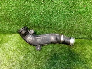 Запчасть патрубок Audi Q3 2013