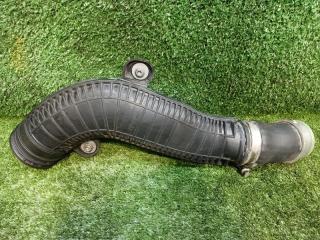 Запчасть патрубок Audi Q3 2012