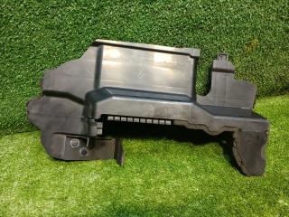 Фото запчасти пыльник бампера передний левый Infiniti Q50 2014 Б/У запчасть Запчасть пыльник бампера передний левый Infiniti Q50 2014