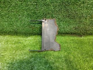 Фото запчасти пыльник моторного отсека передний левый Infiniti Q50 2014 Б/У запчасть Запчасть пыльник моторного отсека передний левый Infiniti Q50 2014