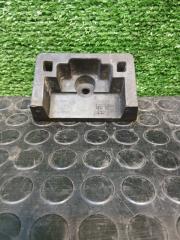 Опора домкрата VOLKSWAGEN Touareg 2011