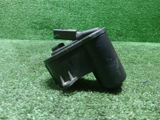 Запчасть моторчик стояночного тормоза Audi Q3 2013