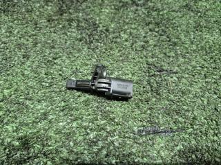 Запчасть датчик абс передний правый Audi Q3 2014