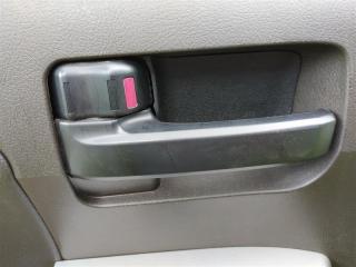 Ручка двери внутренняя задняя левая Toyota Tundra II (2006-2022) 2008