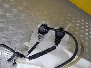 Насос (моторчик) омывателя фар Toyota Rav 4 (XA30) (2005-2014) 2006 Б/У Насос (моторчик) омывателя фар Toyota Rav 4 (XA30) (2005-2014) 2006