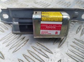 Датчик удара Toyota Land Cruiser (100) 1998-2007 2005 Б/У Датчик удара Toyota Land Cruiser (100) 1998-2007 2005