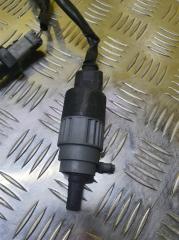 Насос (моторчик) омывателя фар Nissan Navara (D40) 2004-2015 2012 Б/У Насос (моторчик) омывателя фар Nissan Navara (D40) 2004-2015 2012