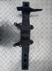 Балка под КПП Toyota Land Cruiser 200 (2008-2021) 2008