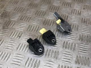 Датчик удара Toyota Land Cruiser 200 (2008-2021) 2008 Б/У Датчик удара Toyota Land Cruiser 200 (2008-2021) 2008