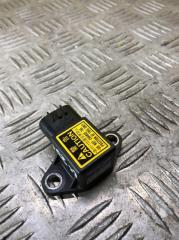 Датчик удара Toyota Land Cruiser (100) 1998-2007 2000 Б/У Датчик удара Toyota Land Cruiser (100) 1998-2007 2000