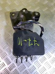 Блок ABS Toyota Rav 4 (CA40) (2012-2019) 2015 Б/У Блок ABS Toyota Rav 4 (CA40) (2012-2019) 2015