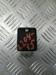 Запчасть ручка открытия лючка топливного бака Mitsubishi L200 (2006-2015) 2011